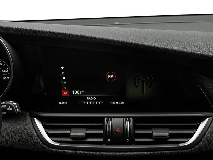 alfa-romeo giulia IMAGE