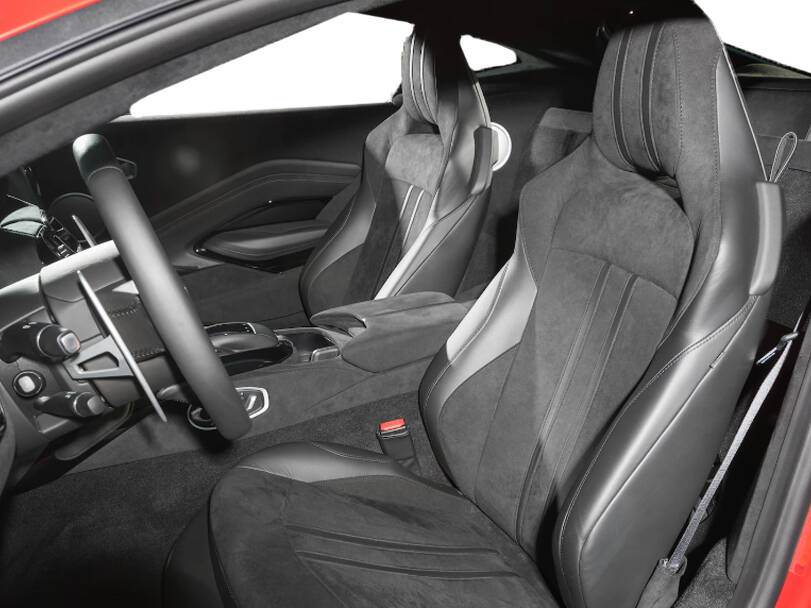 aston-martin v8-vantage IMAGE