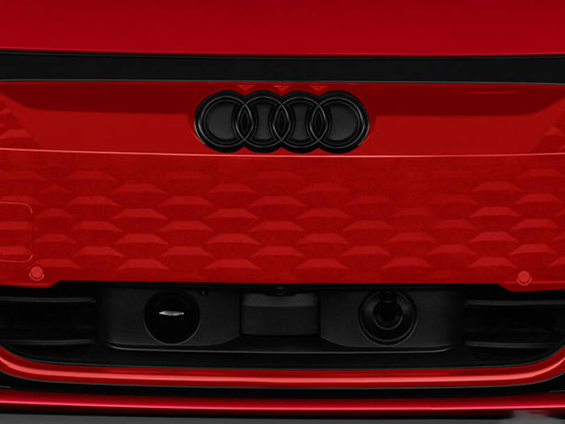 audi e-tron IMAGE