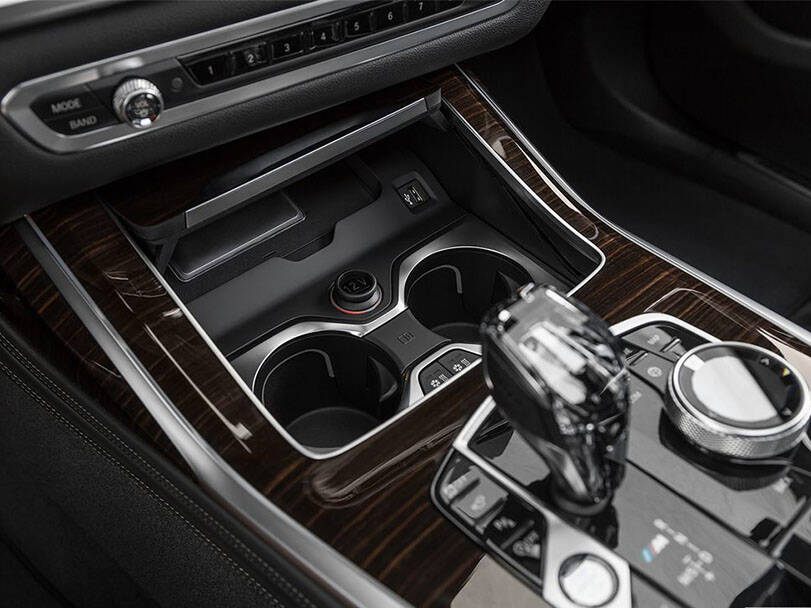 makes.bmw model_series.x7 IMAGE