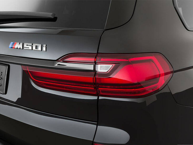 makes.bmw model_series.x7 IMAGE