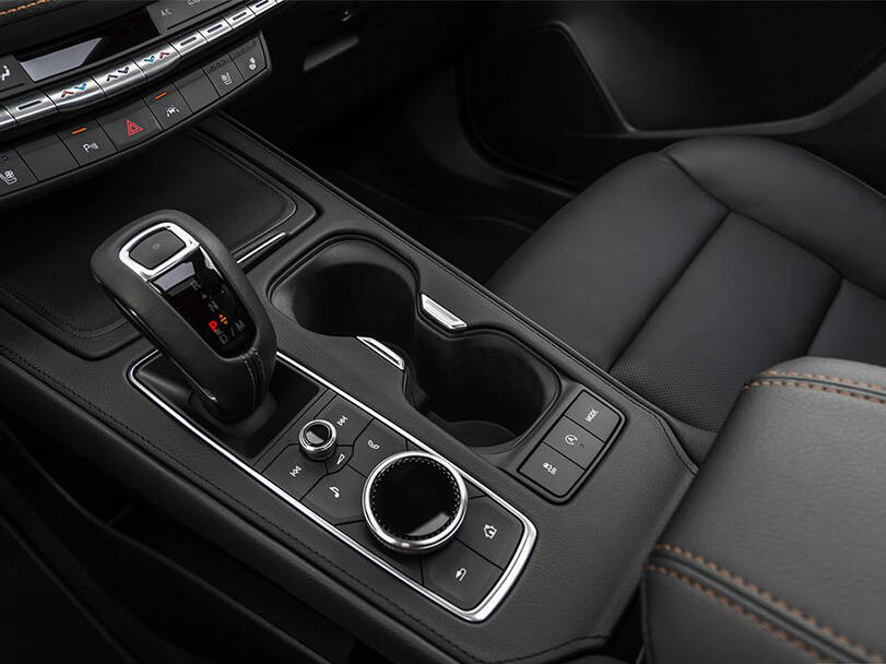 makes.cadillac models.xt4 IMAGE