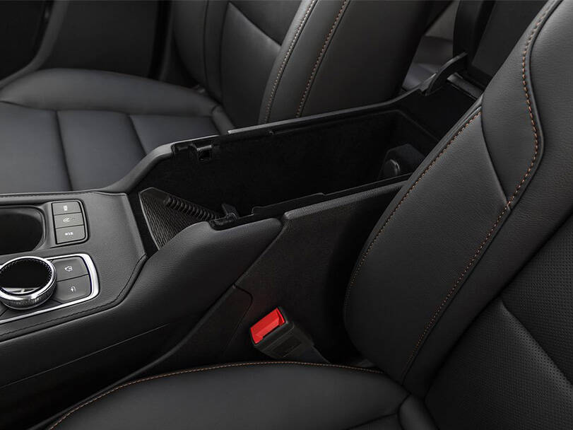 makes.cadillac models.xt4 IMAGE