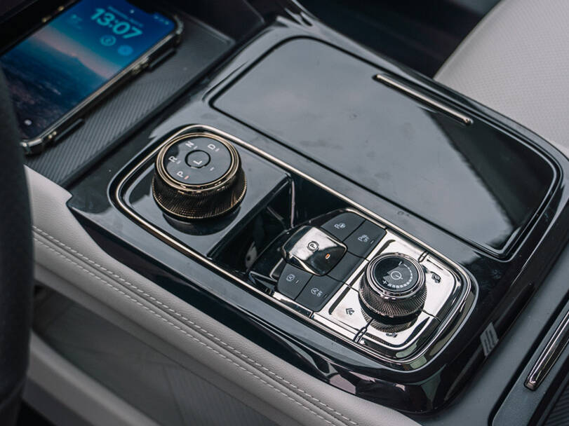 makes.ford models.territory IMAGE