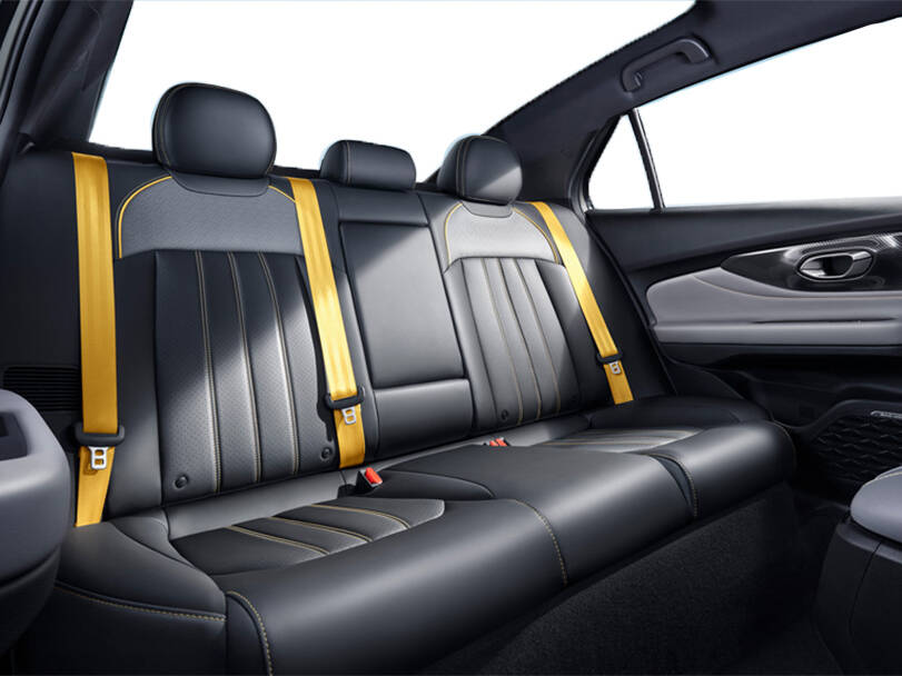 makes.gac models.empow IMAGE