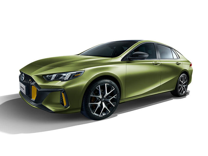 makes.gac models.empow IMAGE