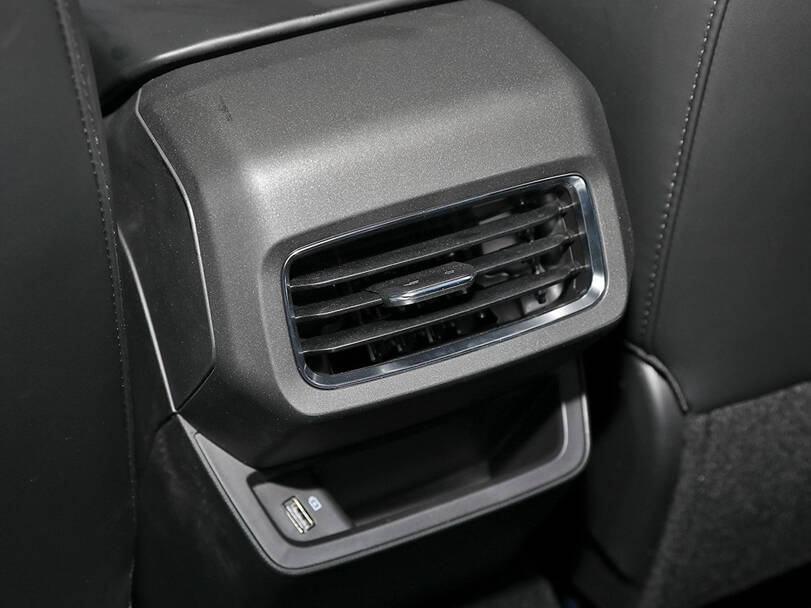 geely geometry-c IMAGE