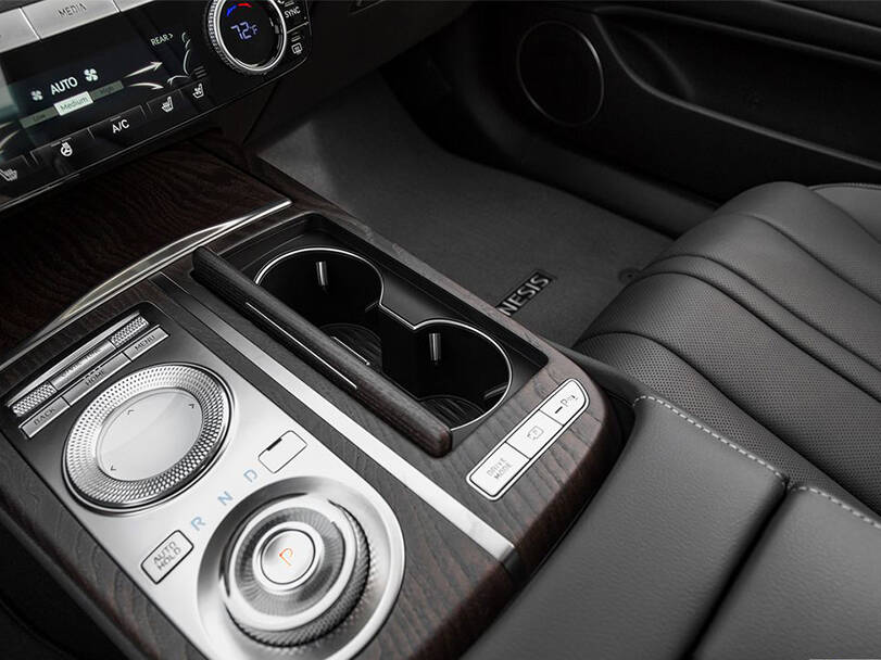 makes.genesis models.g80 IMAGE