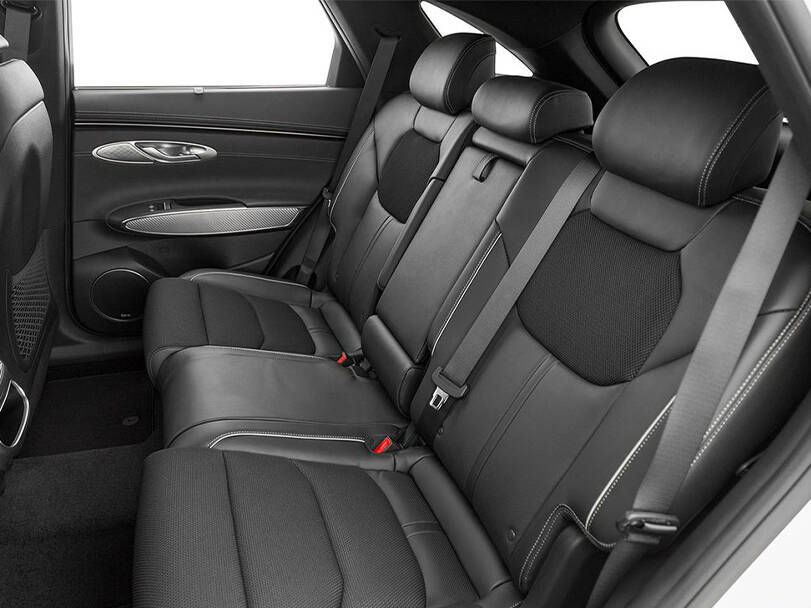 makes.genesis models.gv70 IMAGE