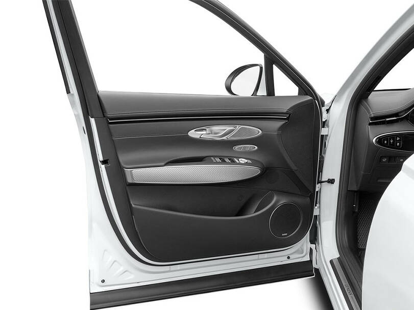 makes.genesis models.gv70 IMAGE