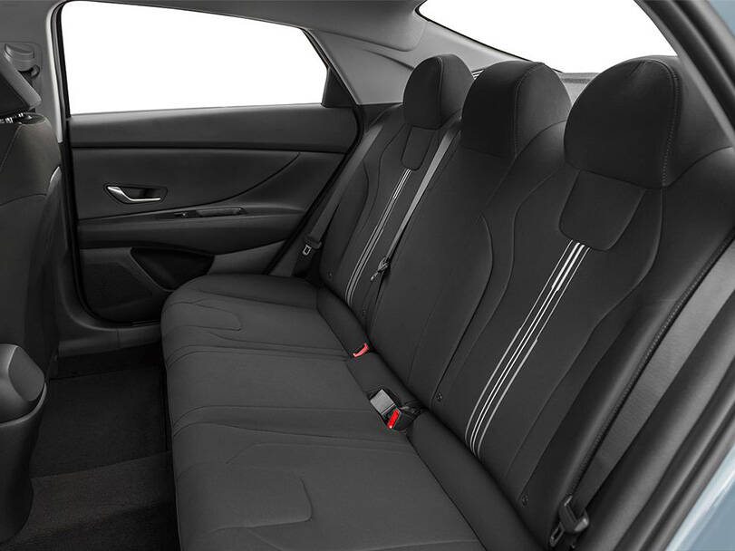 makes.hyundai models.elantra IMAGE