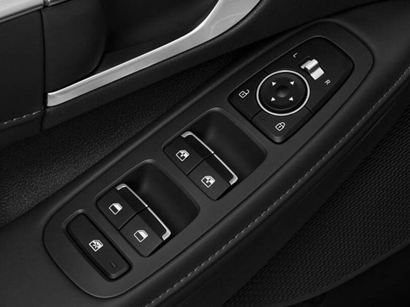 makes.hyundai models.sonata IMAGE