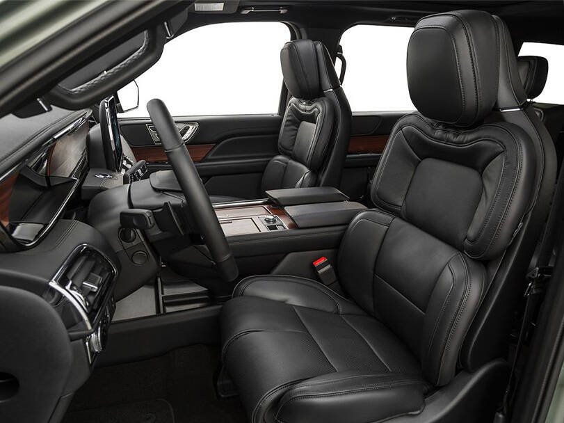 makes.lincoln models.navigator IMAGE