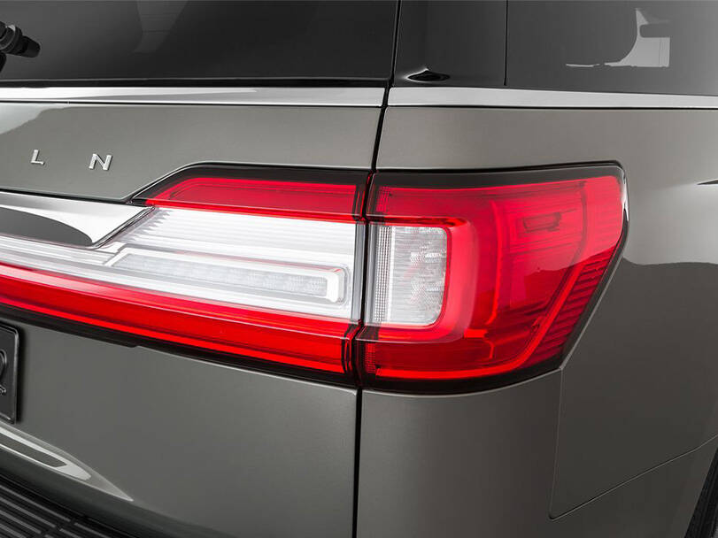 makes.lincoln models.navigator IMAGE