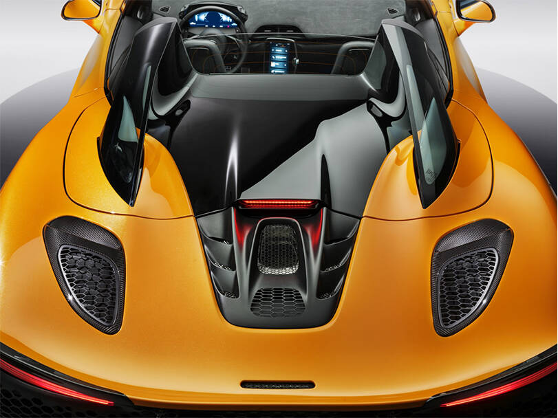 mclaren artura IMAGE