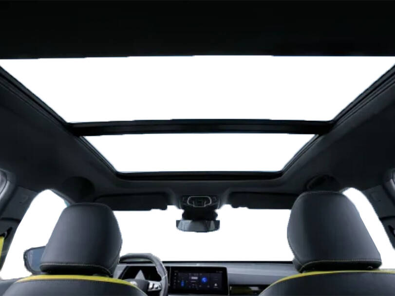 makes.mg models.one IMAGE