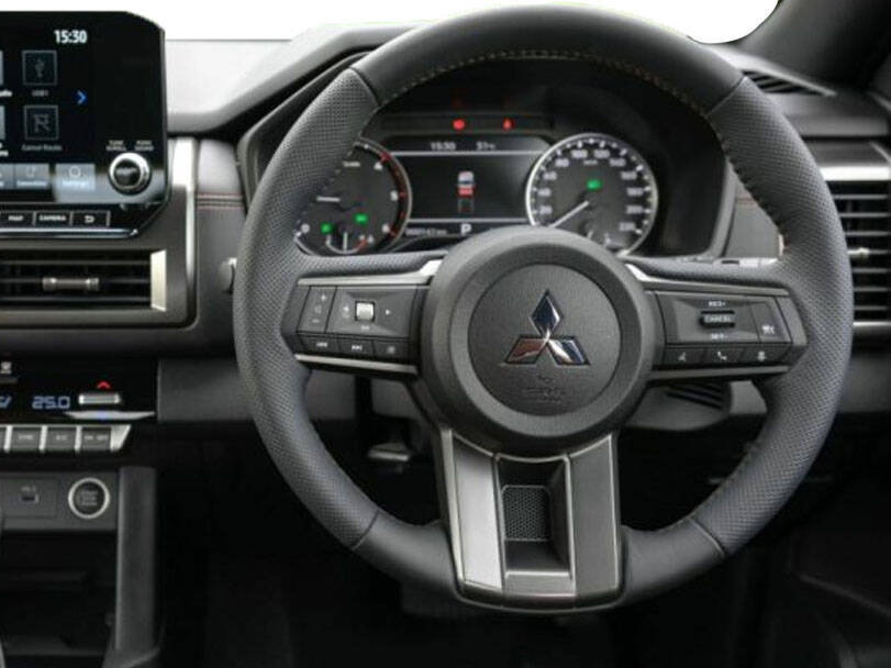 makes.mitsubishi models.l200 IMAGE