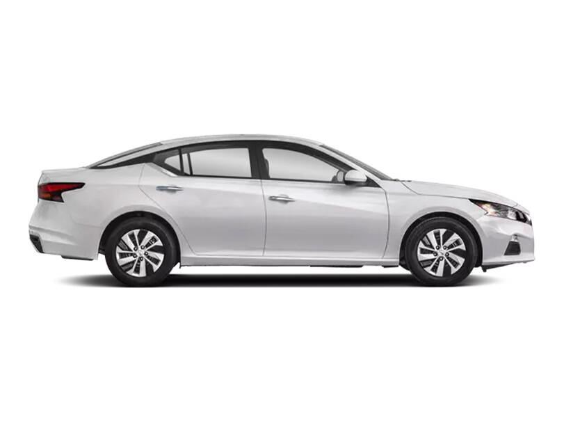 nissan altima IMAGE