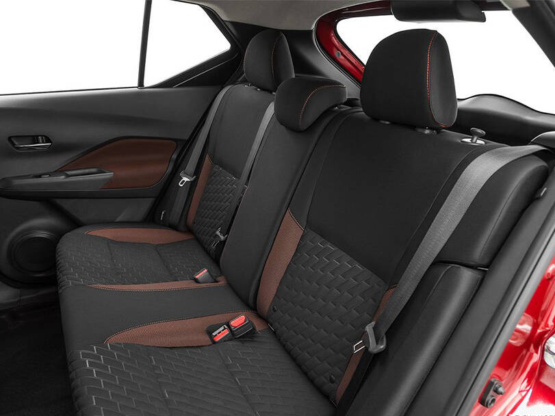 makes.nissan models.kicks IMAGE