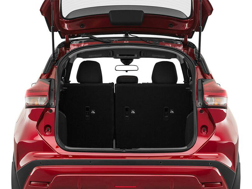 makes.nissan models.kicks IMAGE