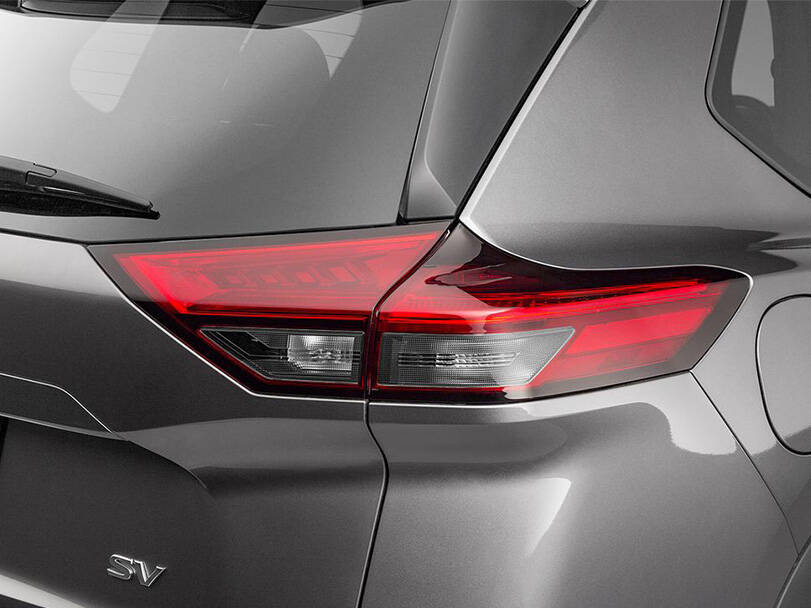 makes.nissan models.x-trail IMAGE