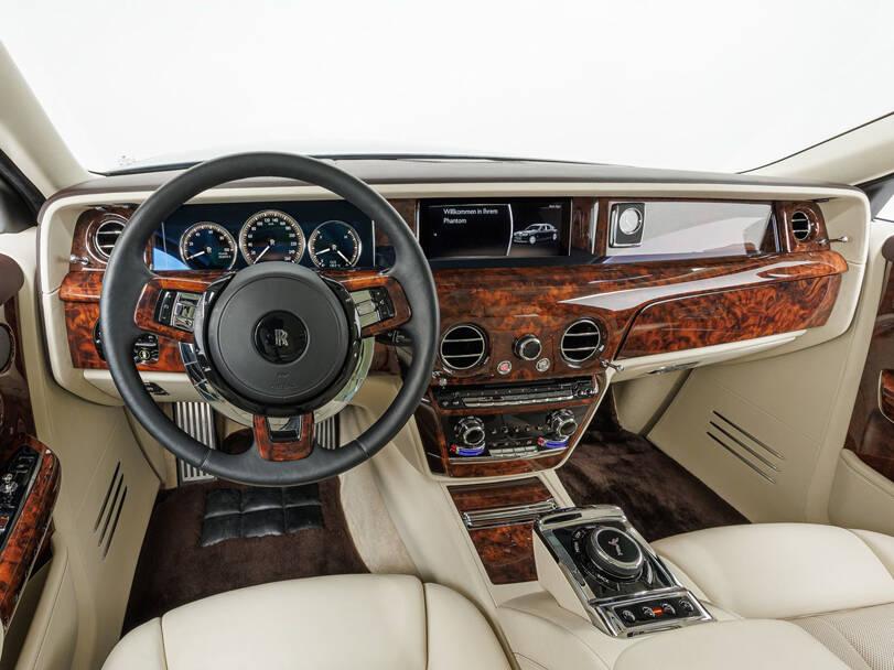 rolls-royce phantom IMAGE
