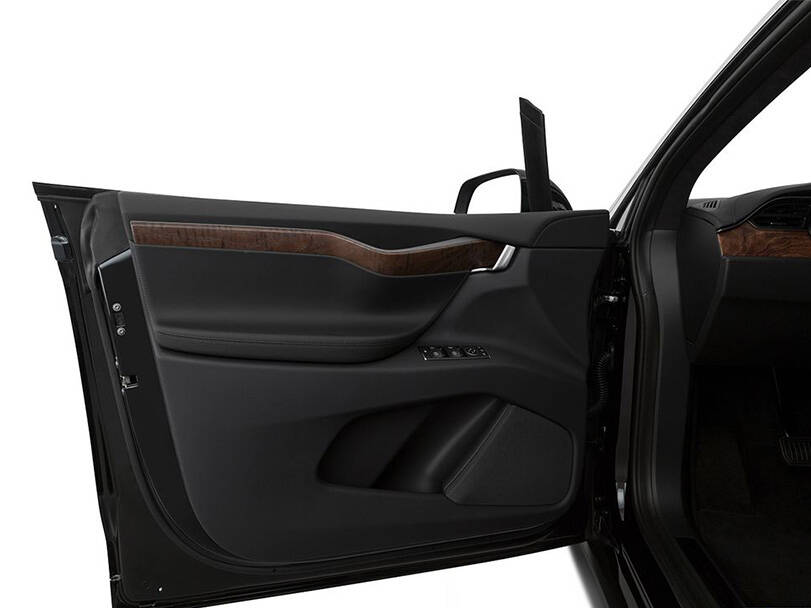 makes.tesla models.model-x IMAGE