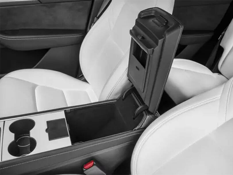 makes.tesla models.model-y IMAGE