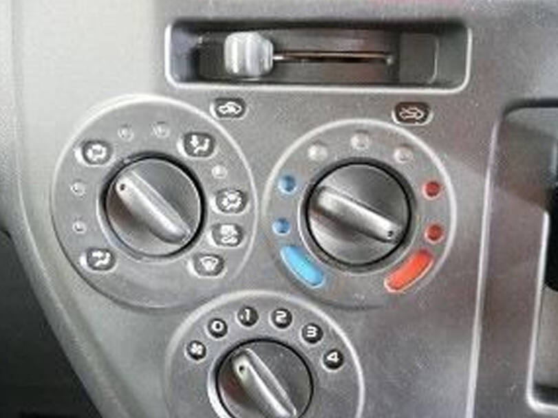 makes.toyota models.liteace IMAGE