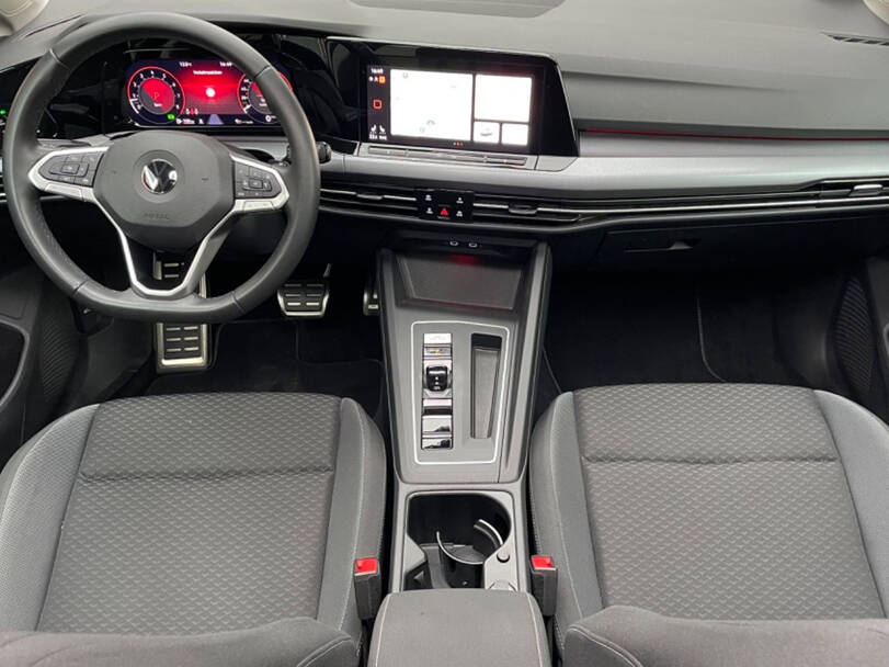 makes.volkswagen models.golf IMAGE