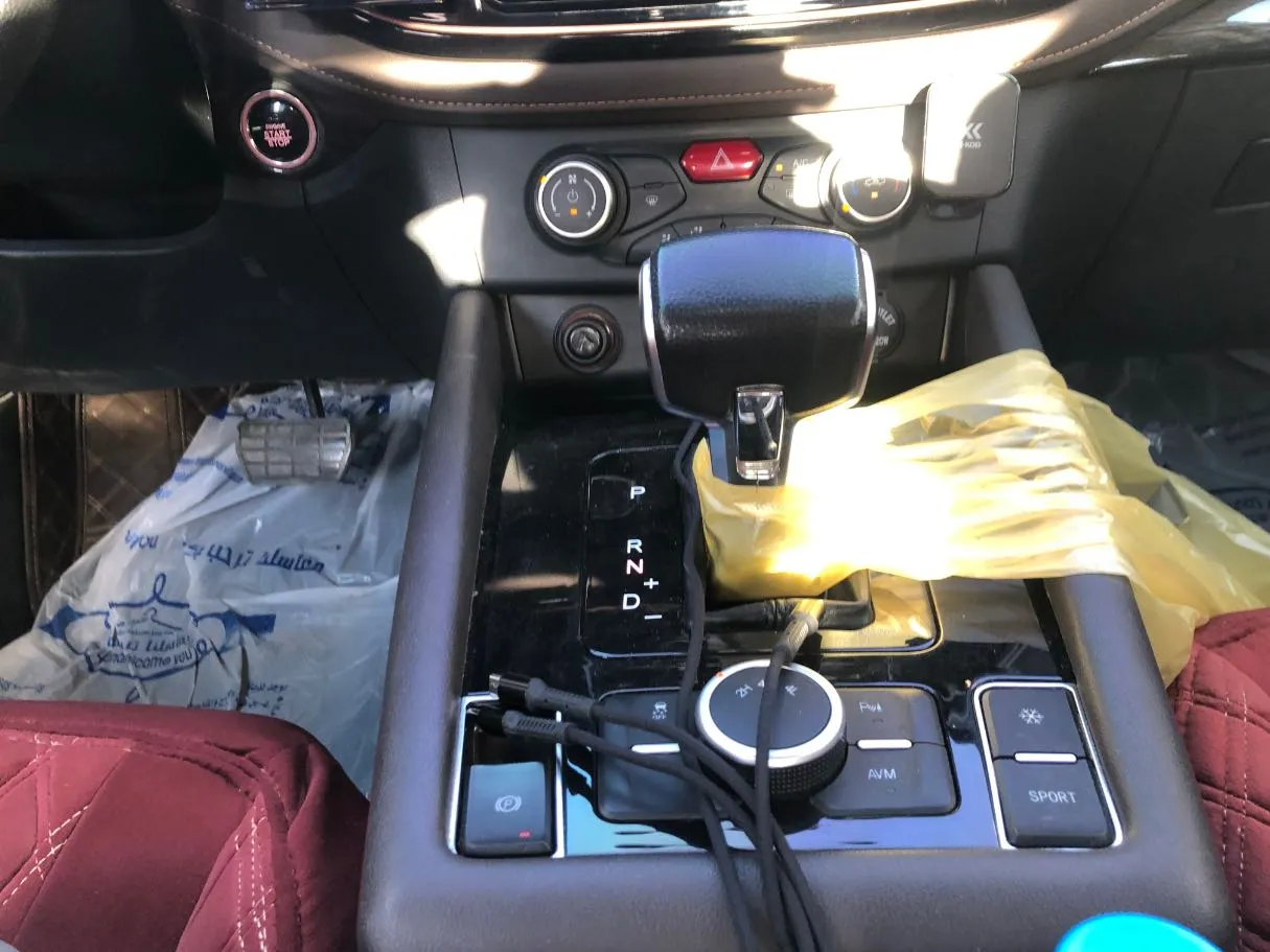Car image 15