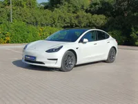 تسلا موديل 3