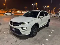 تويوتا اوربن كروزر