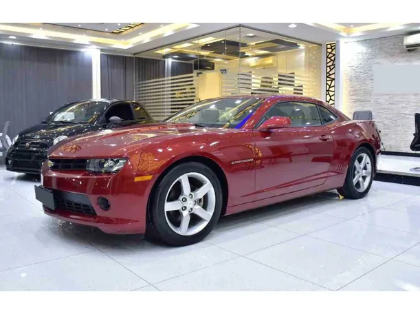 2015 شفروليه كمارو في الإمارات