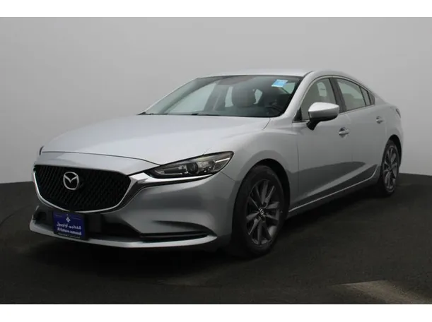 2022 مازدا 6 في الإمارات