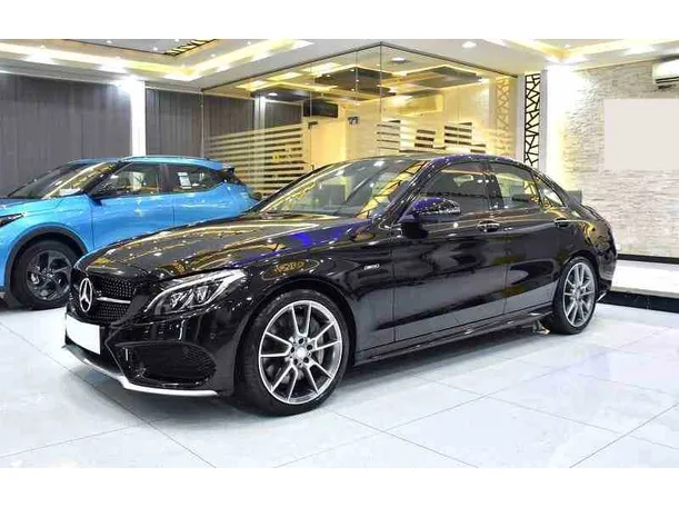 2016 مرسيدس C450 في الإمارات