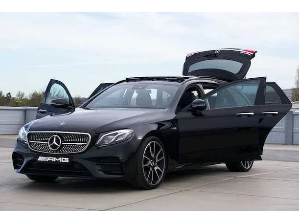 2016 بي ام دبليو X1 في الإمارات